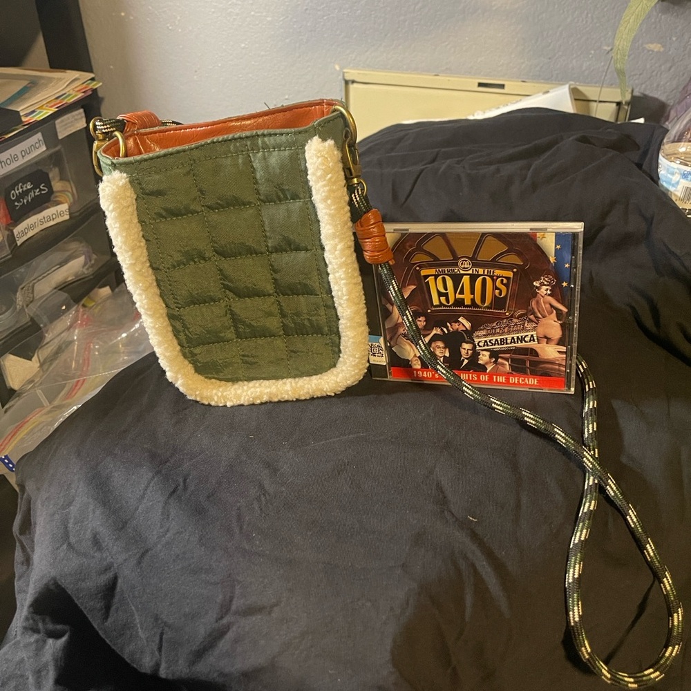 Universal threads green Quilted Crossbody Bag with Tan Accents